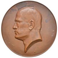 Olaszország 1928. "Benito Mussolini - Corvin Mátyás Társaság" Br emlékérem. Szign.: Livia de Kuzmick (50mm) T:2 Italy 1918. "Benito Mussolini - Mathias Corvinus Society" Br commemorative medallion. "LA "MATTIA-CORVINO" A BENITO MUSSOLINI". Sign.: Livia de Kuzmick (50mm) C:XF