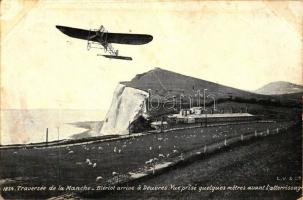 Traversée de la Manche / Channel crossing, Bleriot arrives from Douvres, aircraft (fa)