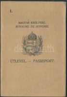 1931 Magyar Királyság Útlevél, (Körmendy Valér), több érdekes bejegyzéssel