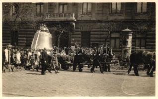 Budapest, Harangszentelési menet, photo