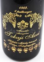 1983 6 puttonyos Tokaji Aszú bontatlan palack fehérbor, a Birkózó Szövetség elnökének névre szólóan ...