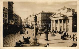 Trieste, Piazza della Borsa / square, tram