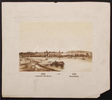 Alt, Rudolf (1812-1905): Buda a Dunáról le felé tekintve, litho, papír, a szerző &quot;Buda-Pest&quot; c. könyvéből (Bp., 1845), az egyik sarka sérült, 18×26 cm Jacob és Rudolf Alt munkái nagy hatással voltak a magyar városábrázolás alakulására. Különösen Rudolf részletes, pontos rajzai, festői hatású városképei töltöttek be jelentős ösztönző szerepet a hazai városkép-lithographia fejlődésében. Magyar szempontból ez az egyik legfontosabb művük, a fővárosról megjelent első önálló képes album. A kőnyomatokat Rudolf Alt rajzai nyomán Franz Xaver Sandmann készítette. Sarka sérült. / &lt;br/&gt; &lt;br/&gt;Alt, Rudolf (1812-1905): The view of Buda from the Danube, litho, on paper, from the book  &quot;Buda-Pest&quot; of the author (Budapest, 1845), with damage at one of the corners, 18x26cm