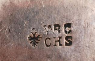 Ezüstözött tárgyak: cukorfogó, késbak, csésze, tálka, stb., jelzettek, 5 db