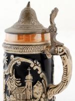 Emlék korsó "Strasbourg" felirattal, mázas fajansz, ón tetővel, matricás, jelzés nélkül, m...