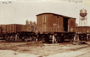 MÁV vagonok Zágrábban, Gőzmozdony Szaklap / Hungarian State Railways, wagons photo