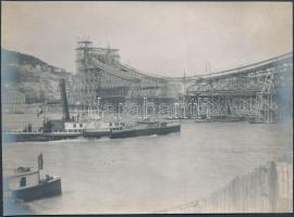 cca 1899 Budapest az épülő Erzsébet híd, előtérben a Haynald Lajos hajó / Building of the Elisabeth bridge 12x9 cm