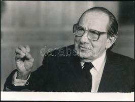 1977 és 1987 Kolozsvári Grandpierre Emil (1907-1992) Kossuth-díjas író, 3 db portréfotó, kettő felir...
