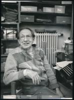 1977 és 1987 Kolozsvári Grandpierre Emil (1907-1992) Kossuth-díjas író, 3 db portréfotó, kettő felir...