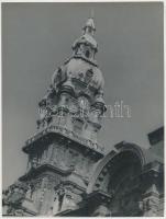 cca 1955 Korschelt Miklós (1900-1982) Győrben készült fotói, 2 db pecséttel jelzett vintage fotó, 24x18 cm