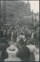 cca 1930 Budapesti utcakép, régi negatívról készült későbbi másolat, 14x9 cm