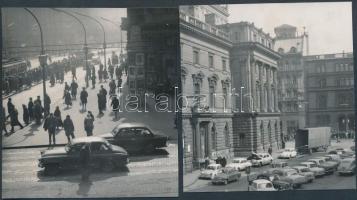 1964 Budapest, városkép a Nemzeti Múzeum parkolójáról, és az előtte levő villamos megállóról, 2 db feliratozott MTI sajtófotó, 9x8,5 cm