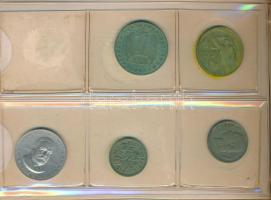 44db vegyes magyar és külföldi fémpénz és zseton kis albumban, közte érdekesebb darabok is! T:vegyes...