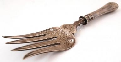 Ezüst (Ag.) hús villa, jelzett (félhold és Diana), monogramos, gazdagon díszített, h:23 cm, nettó:11...