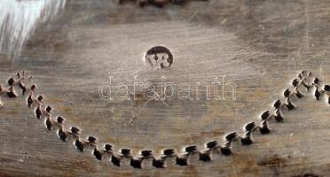 Ezüst (Ag.) tálca, gravírozott, jelzett, mesterjeggyel(CH), karcolásokkal, 17×23 cm, nettó:173 g