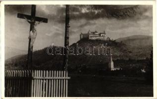 Krasznahorka-váralja, vár, keresztre feszített Jézus szobor / castle, crucified Jesus statue (EK)