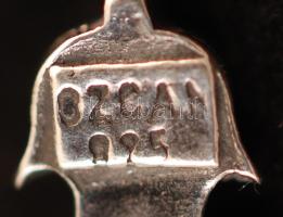 Ezüstmedál: hegedű,(Ozcan) jelzett, Ag.,nettó: 2,2gr., 2,5cm /Silver Medal: violin (Ozcan) signed, A...
