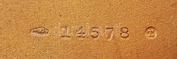 cca 1900 Díszes ezüst cigarettatárca, jelzett,  Ag., nettó:130 gr., 7,5x11cm/ Ornate silver cigarett...