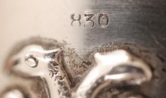 Ezüst szalvétagyűrű, kétfejű-sassal díszített, jelzett, Ag., nettó:23 gr., d: 4cm/
Silver napkin rin...