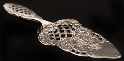 cca 1900 Ezüst tortalapát, gazdagon díszített, jelzett, Ag., nettó:66 gr.,19cm/Silver cake shovel, r...