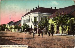 Fehértemplom, Vasút utca sarka, kiadja Haller Lajos / street corner (EK)