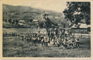 Kárpátaljai folklór, Búcsú körmenet / Podk. Rus.; Transcarpathian folklore, procession (kis szakadás / small tear)