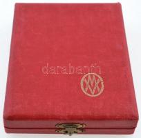 1984. "Csepel Vas- és Fémművek - 35 éves törzsgárda tagjának" Br plakett eredeti dísztokba...