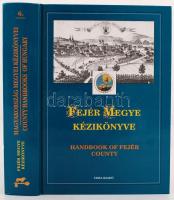 Kasza Sándor dr. (szerk.): Fejér Megye Kézikönyve.  Magyarország Megyei Kézikönyve. 1997, Ceba Kiadó. Illusztrált kiadói karton kötésben. Jó állapotban.