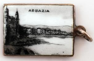 "Abbazia" kisméretű, levelezőlapot formázó medál, 2x1 cm