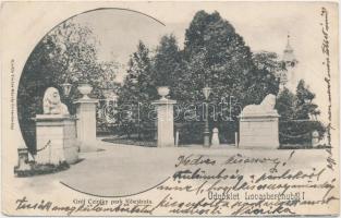 Lovasberény, Gróf Cziráky park főbejárata, kiadja Vértes Károly