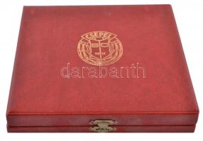 ~1970-1980. "Csepel SC 1912 - Örökös tag" névre szóló Br plakett eredeti tokban (97mm) T:1