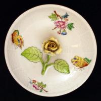 Herendi Viktória mintás bonbonier, kézzel festett, a rózsán apró lepattanással, jelzett, m: 10 cm, d...