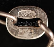 Ezüst (Ag.) nyaklánc ülő női aktos medállal, összesen bruttó: 2,8 g