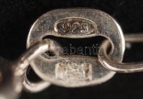 Ezüst (Ag.) nyaklánc bikás medállal, összesen bruttó: 3,2 g