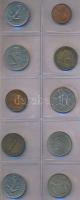 250db-os vegyes külföldi fémpénz tétel 2db érmetartó albumba rendezve, néhány magyarral T:vegyes
250...