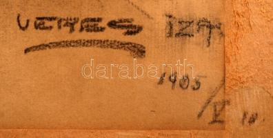 Veres Izabella (1884-1968): Önarckép. Szén, papír, jelzett, apró folttal, 40×32 cm