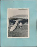 cca 1938-40 Debreceni Horthy Miklós Nemzeti Repülő Alap fotók kartonra ragasztva, 8,5x12cm, 2db