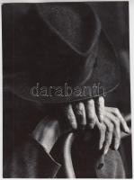 cca 1970 Szentkuthy Ibolya: Magány, pecséttel jelzett vintage fotóművészeti alkotás, 21x15,5 cm