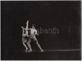 cca 1975 Balettművészek, 4 db jelzés nélküli fotó, 18x24 cm