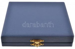 Papp László (1947-) 1988. "Első királyunk Szent István halálának 950. évfordulóján a Szent Jobb...