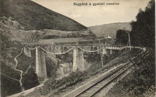 Gyalár, Nagyhíd a vasúti vonalon; Adler fotó / railway bridge