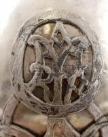 Ezüst (Ag.) kehely, talprész: tűz aranyozott, pótolt csiszolt lápisz lazúrit kövekkel díszített, pon...