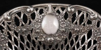 Ezüst (Ag.) áttört antik kosár puttós jelenettel, jelzett(pA), poncolt, jó állapotban, 25×20 cm, net...