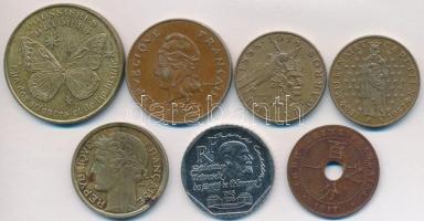 7db vegyes külföldi fémpénz, zseton, közte Franciaország ND "Párizsi Pénzverde" Br zseton,...