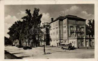 27 db RÉGI történelmi magyar városképes lap, vegyes minőség; sok Budapest / 27 old historical Hungar...