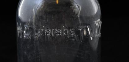 Harmatvíz, címerrel díszített üveg, apró csorbával, m: 24 cm