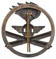 Olaszország DN "Légvédelmi tüzér" fém sapkajelvény, az alakulat száma hiányzik (57mm) T:2
...