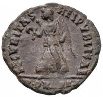 Római Birodalom / Róma / Valens 364-367. AE3 Cu (2,01g) T:2- ph.
Roman Empire / Rome / Valens 364-36...