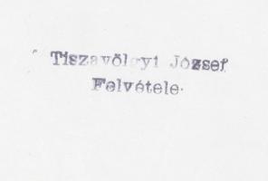 cca 1960-1970 Tiszavölgyi József: Hajó és utasai a Dunán, pecséttel jelzett fotó, 18x13 cm