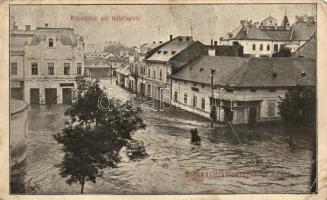 1912 Lugos, Lugoj; Árvíz a Korona utcában és az Izabella téren / Hochwasserkatastrophe / flood (fa)